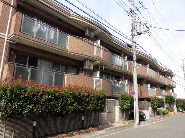 マイキャッスル宮前平ヴェルシェーナの外観