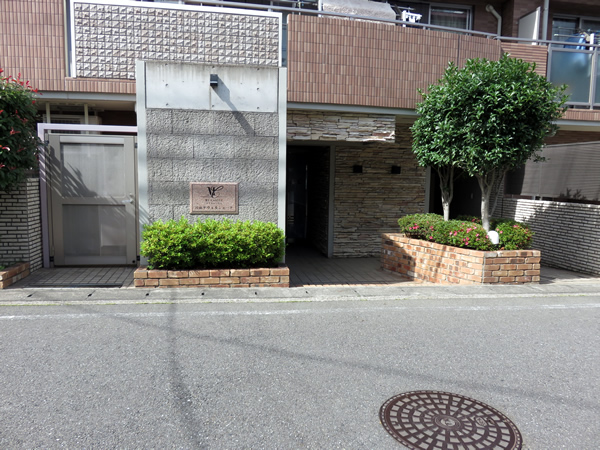 マイキャッスル宮前平ヴェルシェーナの外観