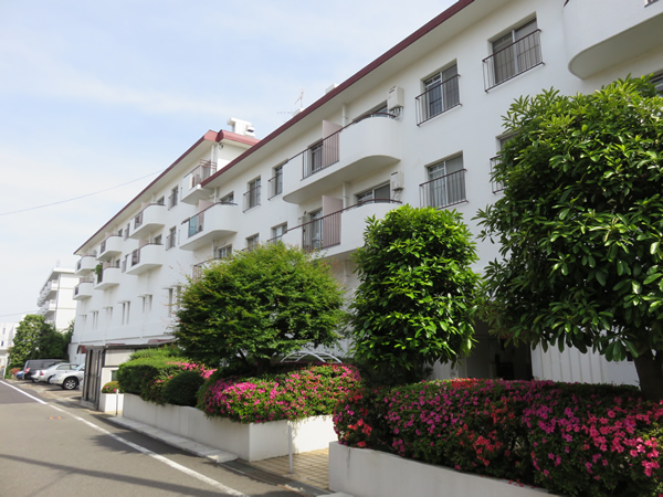 ライオンズマンション宮前平第3B棟の外観