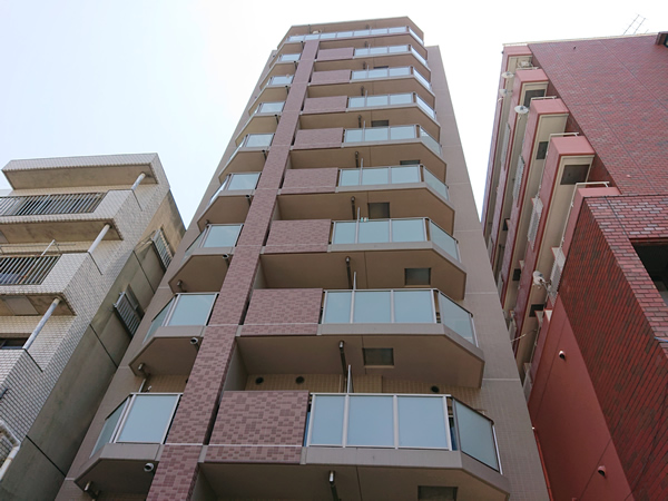 ラフィスタ伊勢佐木長者町駅前ウエストの外観