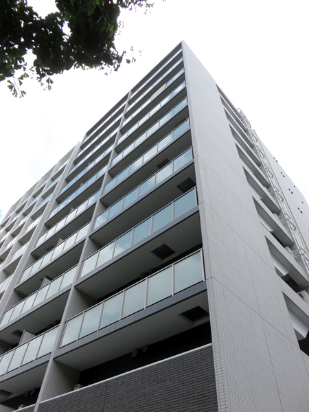 ジェノヴィア新横浜スカイガーデンの外観