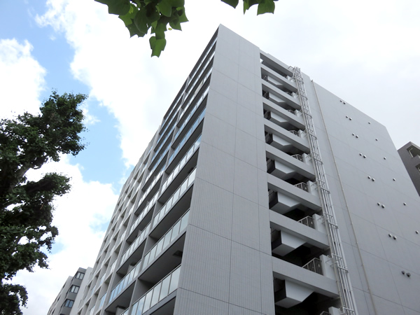 ジェノヴィア新横浜スカイガーデンの外観