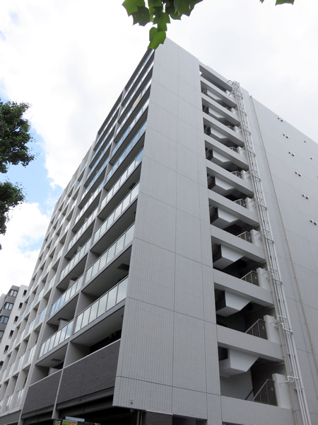 ジェノヴィア新横浜スカイガーデンの外観