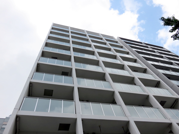 スパシエエル新横浜の外観