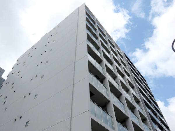 スパシエエル新横浜の外観