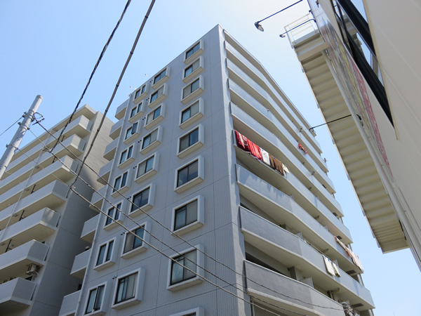 ユニーブル神奈川新町の外観