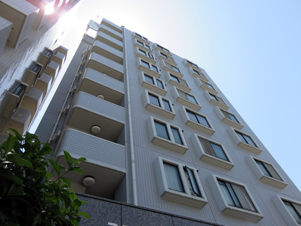 ユニーブル神奈川新町の外観