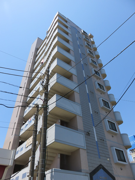 スカイコート神奈川新町の外観