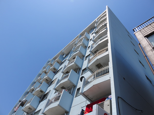 神奈川新町コーポの外観