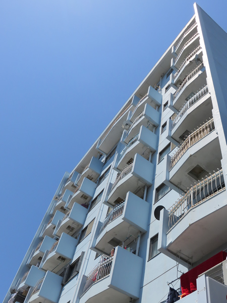 神奈川新町コーポの外観