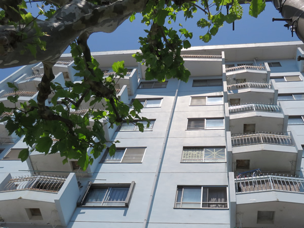 神奈川新町コーポの外観