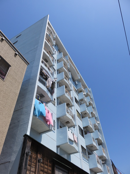 神奈川新町コーポの外観