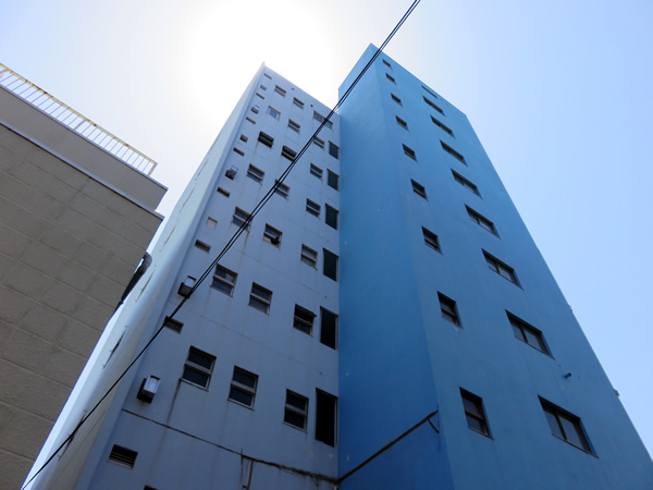 神奈川新町コーポの外観