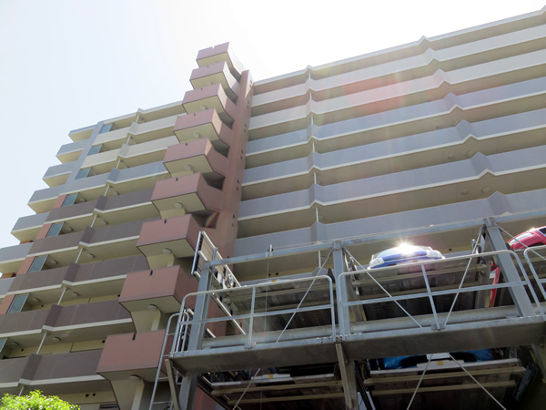 ライオンズマンションセントワーフ横濱ハーバーコートの外観