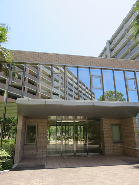 ライオンズマンションセントワーフ横濱ハーバーコートの外観