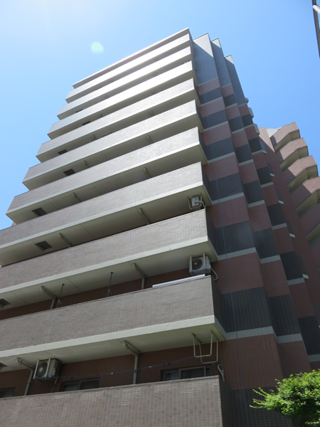 ライオンズマンションセントワーフ横濱ブライトコートの外観