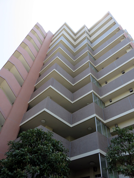 ライオンズマンションセントワーフ横濱キャナルコートの外観