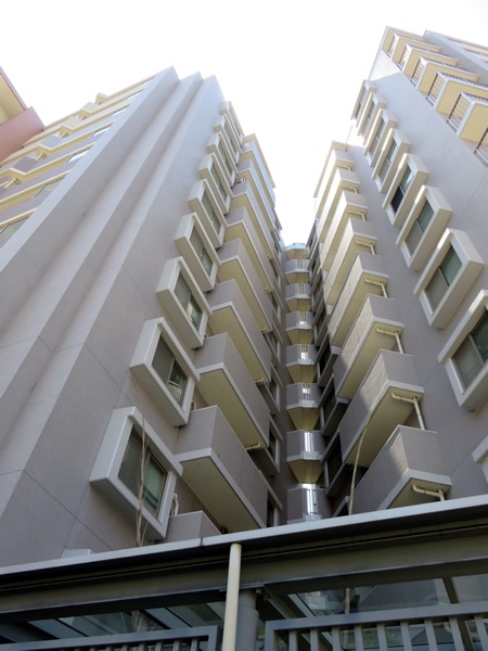 ライオンズマンションセントワーフ横濱キャナルコートの外観