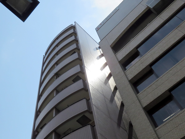 エクセレントプラザ新横浜の外観