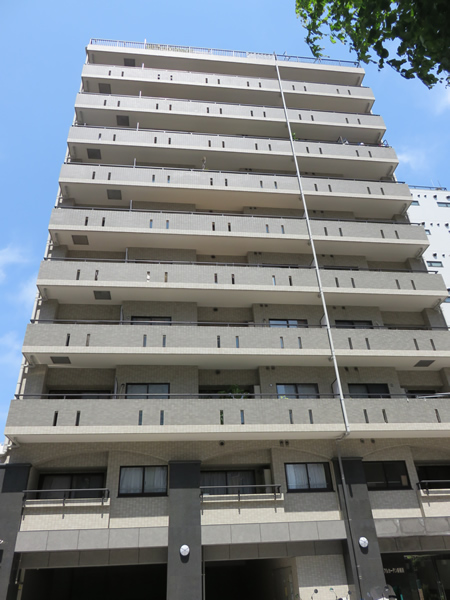 アルカーデン新横浜の外観