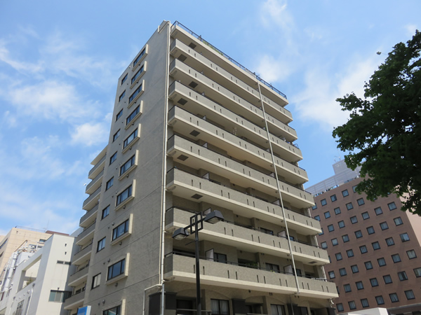 アルカーデン新横浜の外観