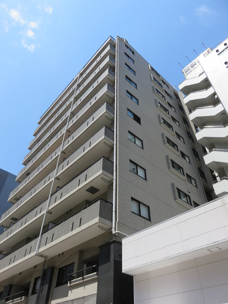 アルカーデン新横浜の外観