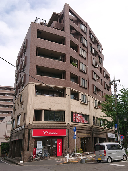 シャルムコート東村山ステーションパレスの外観