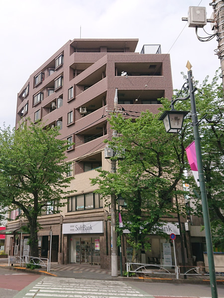 シャルムコート東村山ステーションパレスの外観