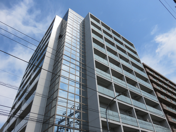 リストレジデンス新横浜の外観