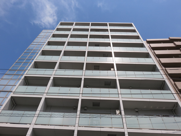 リストレジデンス新横浜の外観