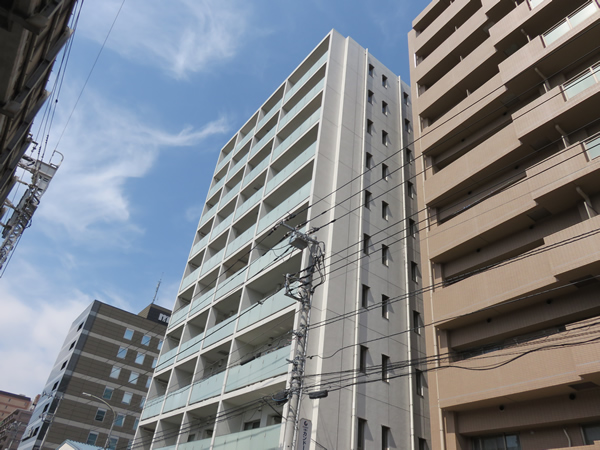 リストレジデンス新横浜の外観