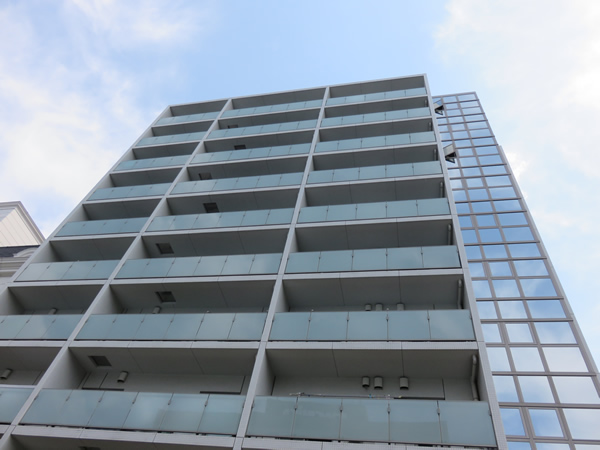 リストレジデンス新横浜の外観