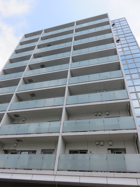 リストレジデンス新横浜の外観