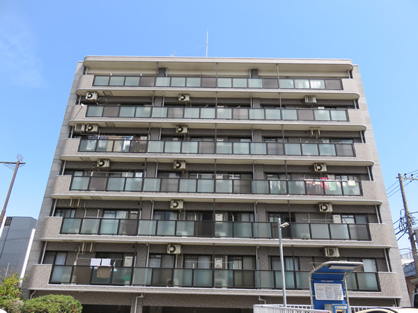 エクセレントハイツ横浜の外観