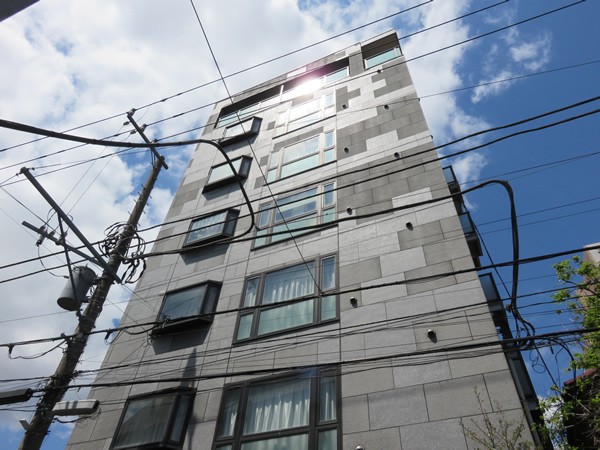 エクセレントハイツ横浜の外観