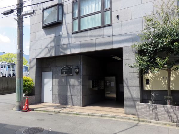 エクセレントハイツ横浜の外観