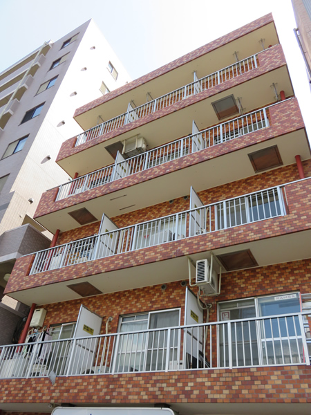 ライオンズマンション神奈川新町第2の外観