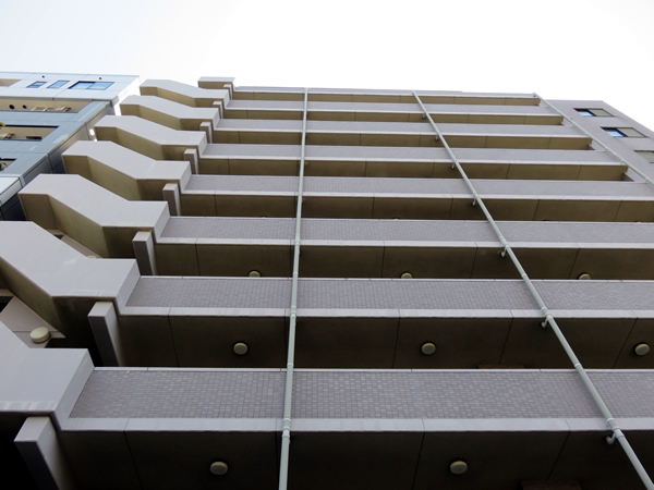 ウィナス新町の外観