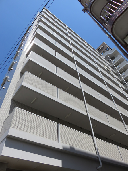 クリオ神奈川新町1番館の外観