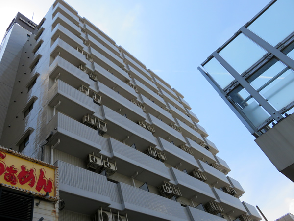 クリオ神奈川新町1番館の外観