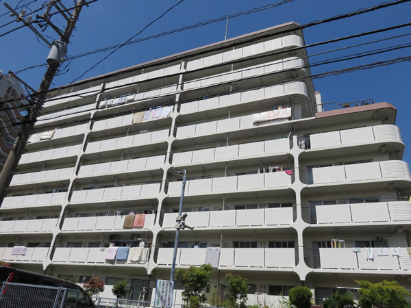 東神奈川グリーンマンションの外観