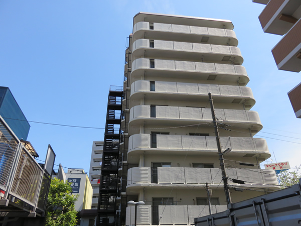 東神奈川グリーンマンションの外観