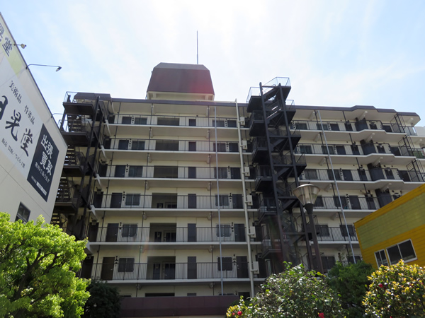 東神奈川グリーンマンションの外観