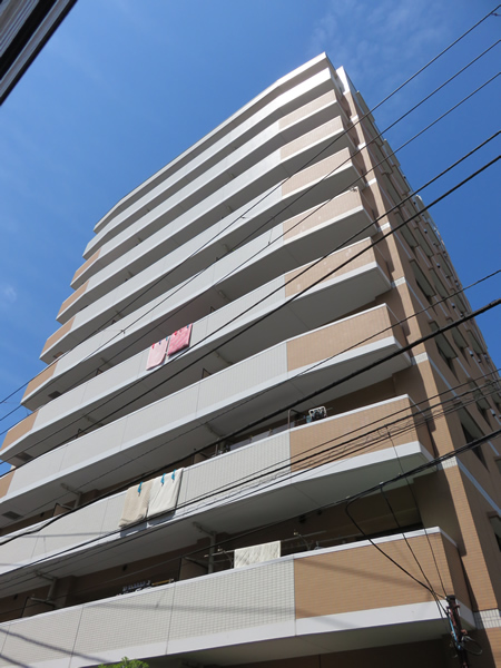 ダイアパレスベイフロント神奈川新町の外観