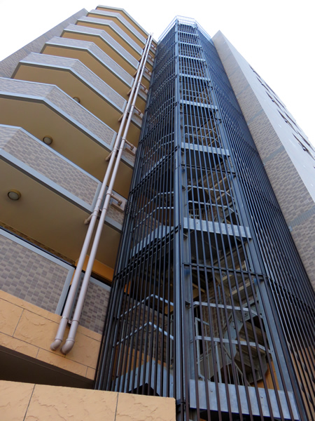 ベルクレール横濱ベルヴィーの外観