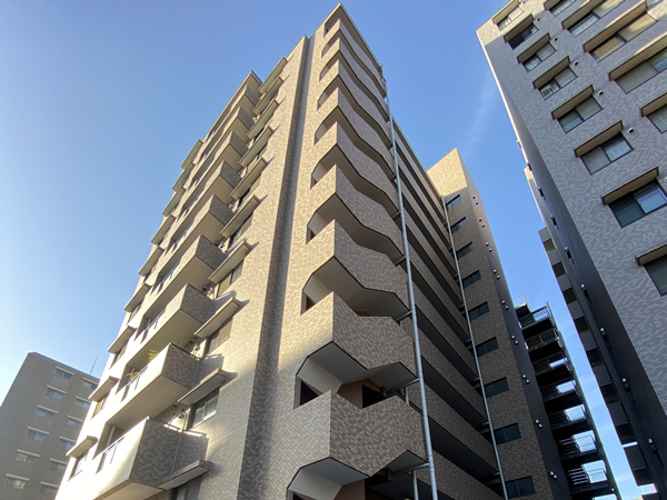 プランヴェール吉野町の外観