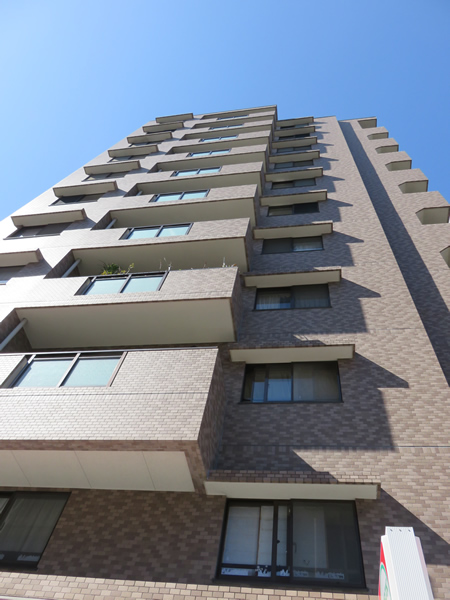 プランヴェール吉野町の外観