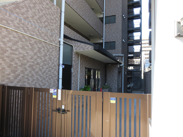 プランヴェール吉野町の外観