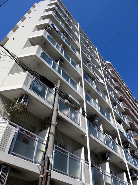 クリオ大通り公園1番館の外観