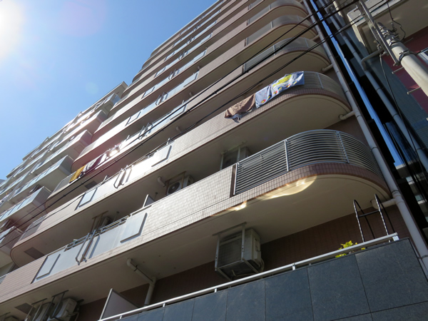 パルナス阪東橋の外観